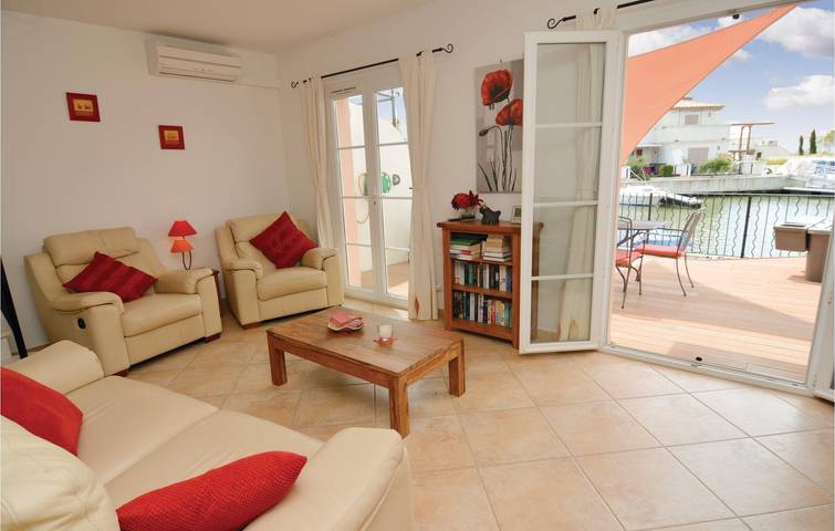 Location de vacances pour 6 personnes, avec jardin et terrasse à Aigues-Mortes - 2