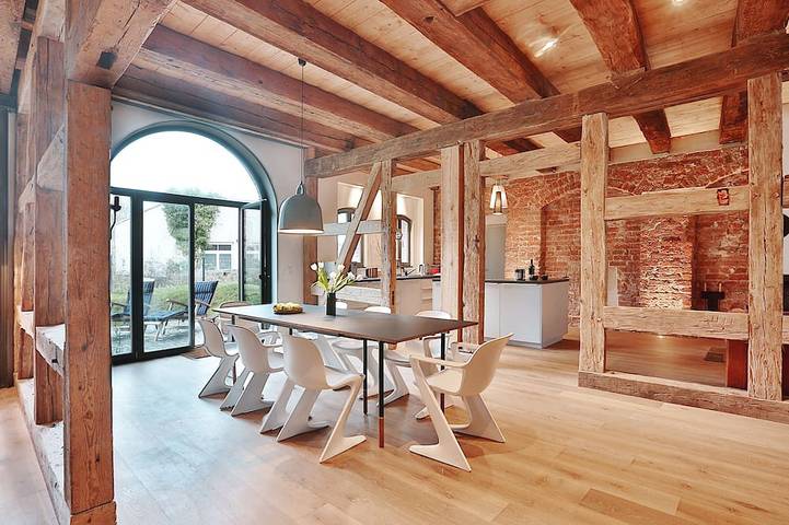 Ferienhaus für 7 Personen, mit Balkon und Garten sowie Sauna beim Ozeaneum Stralsund