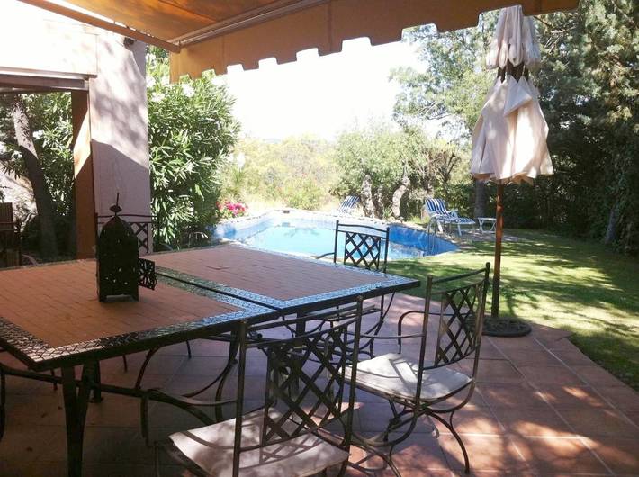 Casa rural para 8 personas, con vistas además de jardín y piscina en Valdemorillo - 3