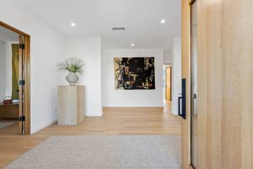 Vacation Rental for 8 Guests in Carlsbad, San Diego County, Picture 2