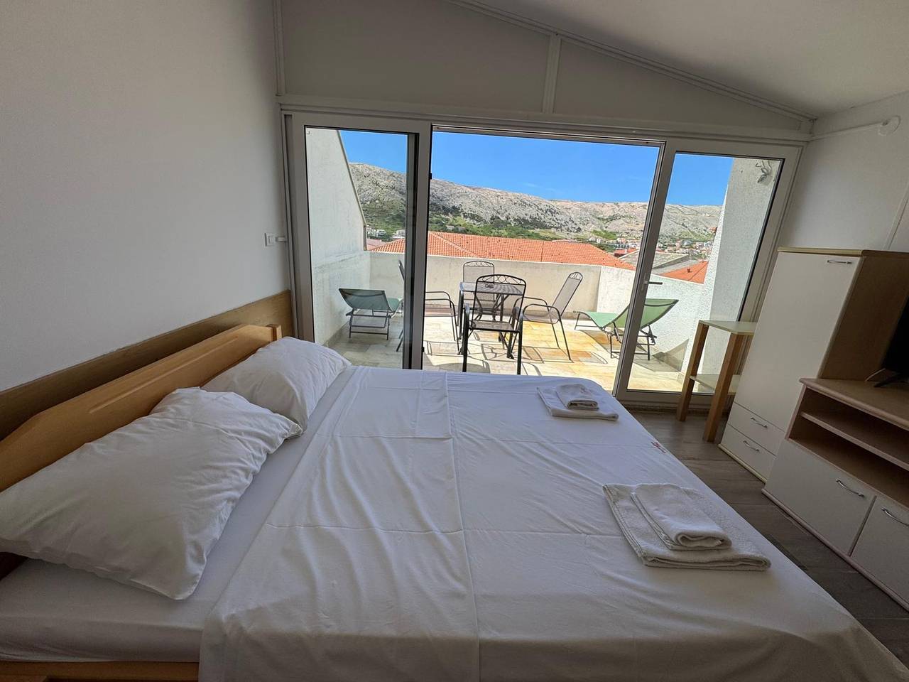 Entire apartment, Studio - Apartment  in Pag Town, Pag Island