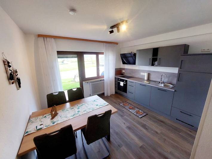 Gîte pour 4 personnes, avec jardin à Biberach - 3