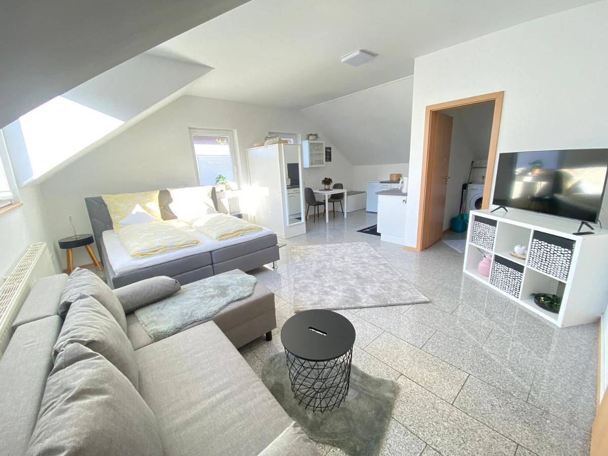 Ganze Wohnung, One-Bedroom Apartment in Leimen, Rheinebene