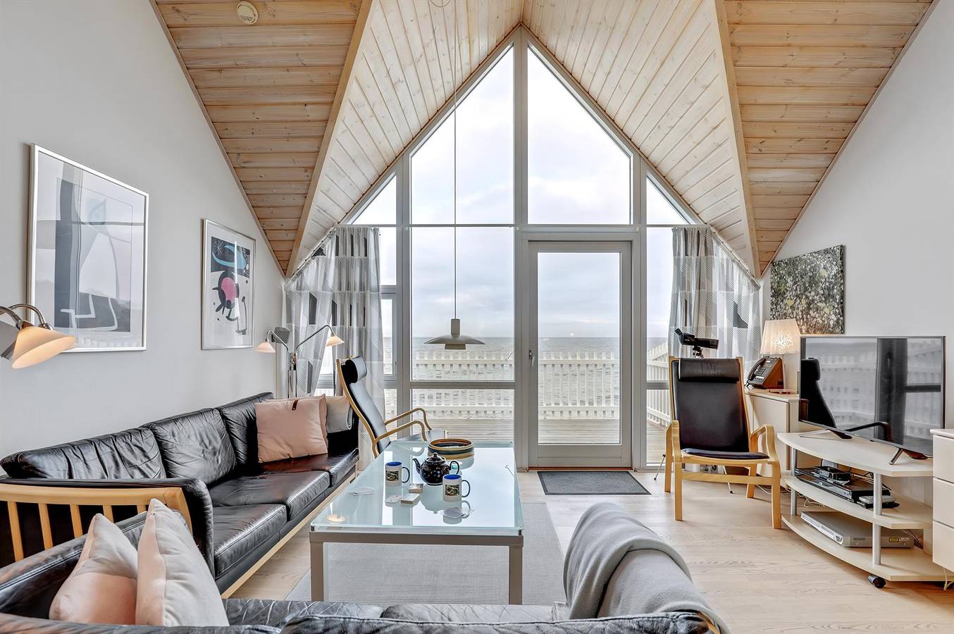 Amazing home in Hasle w/ 4 Bedrooms and Wifi in Hasle, Bornholm