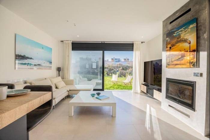 Villa voor 8 personen, with Balkon and Terras as well as Tuin and Uitzicht in Tanger