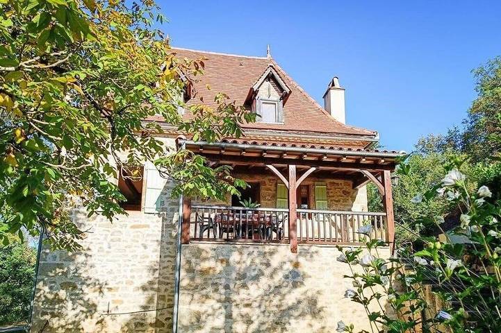 Location de vacances pour 4 personnes, avec Terrasse et Jardin à Camboulit