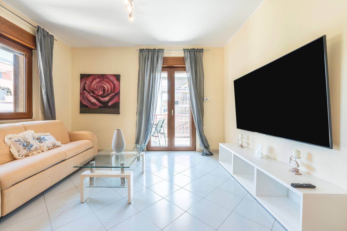 Casa Vacaciones 'P012' con Balcón, Wi-Fi y Aire Acondicionado in Cagliari, Campidano