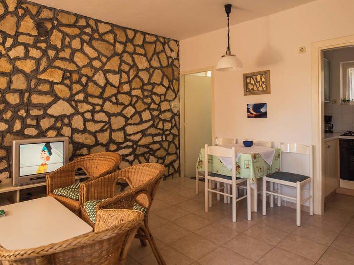 Ferienhaus für 4 Personen, mit Terrasse und Garten in Zadar - 2