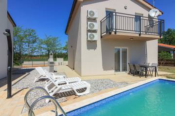 Villa für 7 Personen in Medulin, Südküste Istrien, Bild 2