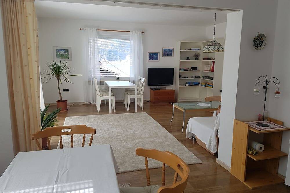 Entire apartment, Holiday and relaxation on the Ossiacher See in Ossiach, Oberkärnten