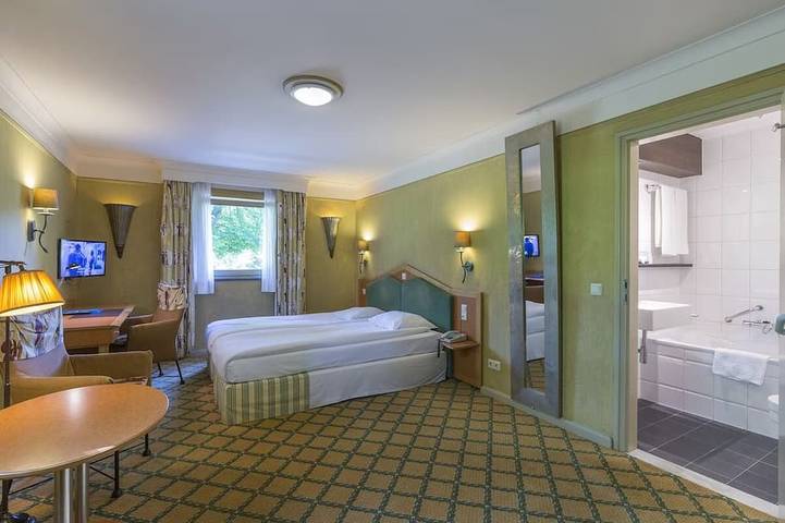 Serene Castle Hideaway | Outdoor Dining & Free Parking | Near Gaiazoo in Kerkrade, Parkstad Limburg