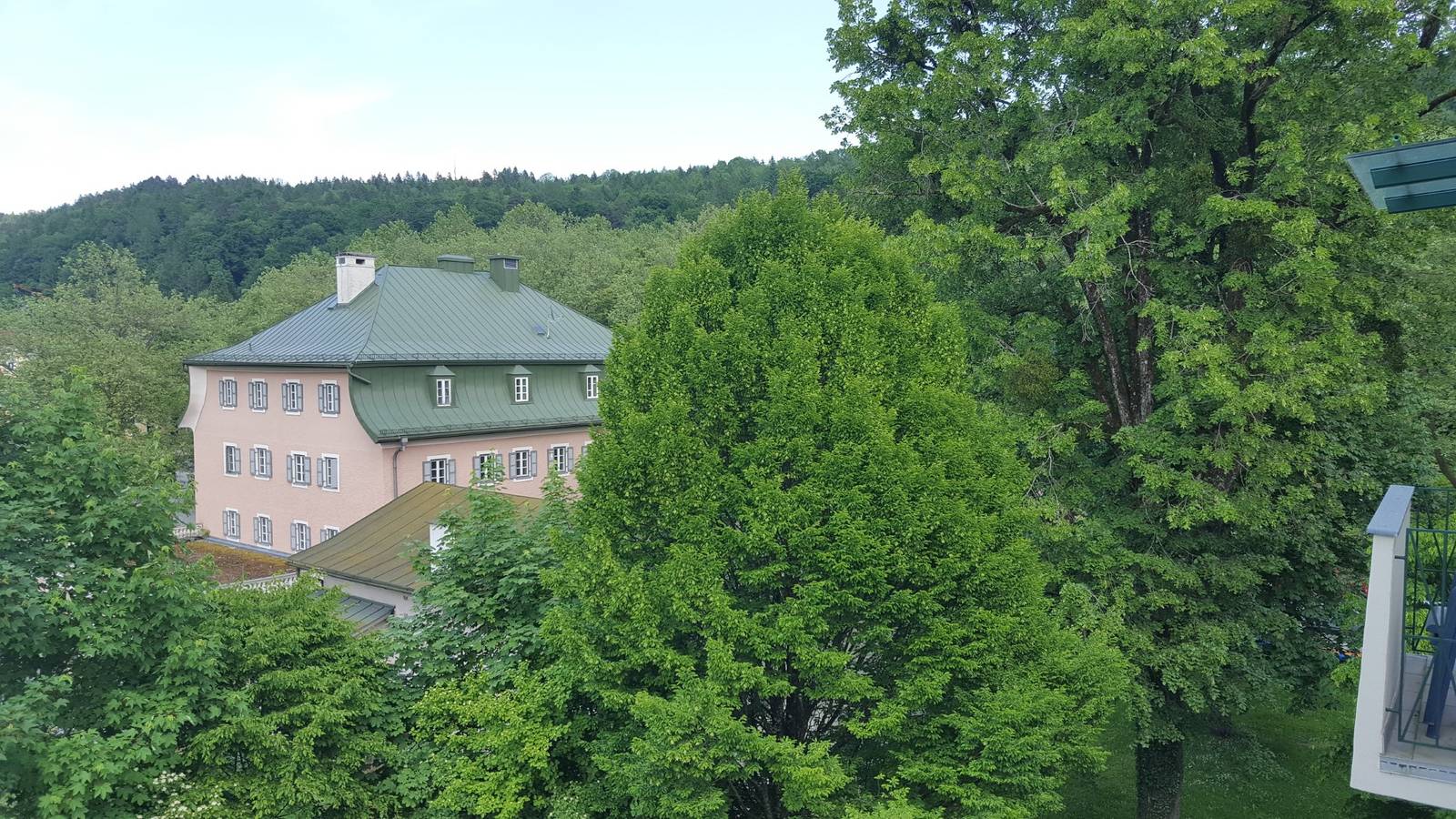 Ganze Ferienwohnung, Apartmenthaus Salzburger Hof - Einzelzimmer 310 mit Dusche und Wc ohne Frühstück in Bad Reichenhall, Berchtesgadener Alpen