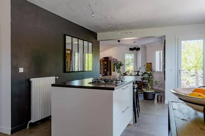 Villa pour 8 personnes, avec vue ainsi que piscine et jardin à Aix-en-Provence - 4