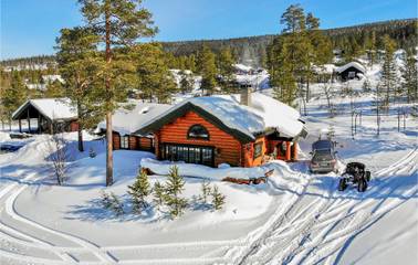 Holiday Home for 10 People in Stöten, Central Sweden, Photo 1