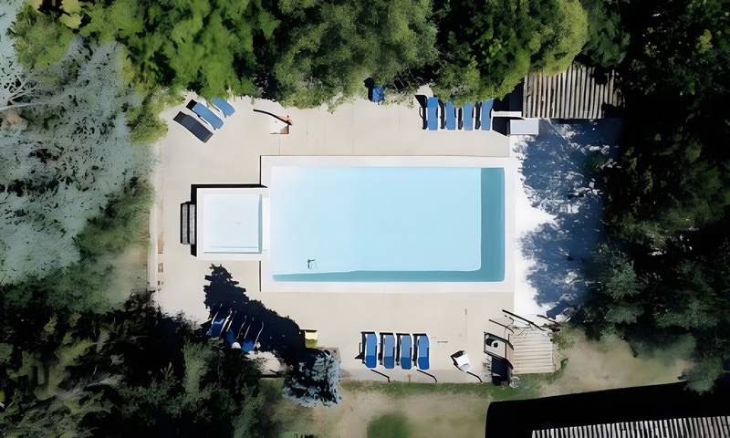 Ferienwohnung „Gîte Vincent“ mit Bergblick, privatem Pool und Wlan in Vallon-Pont-d'Arc, Gorges de l’Ardèche