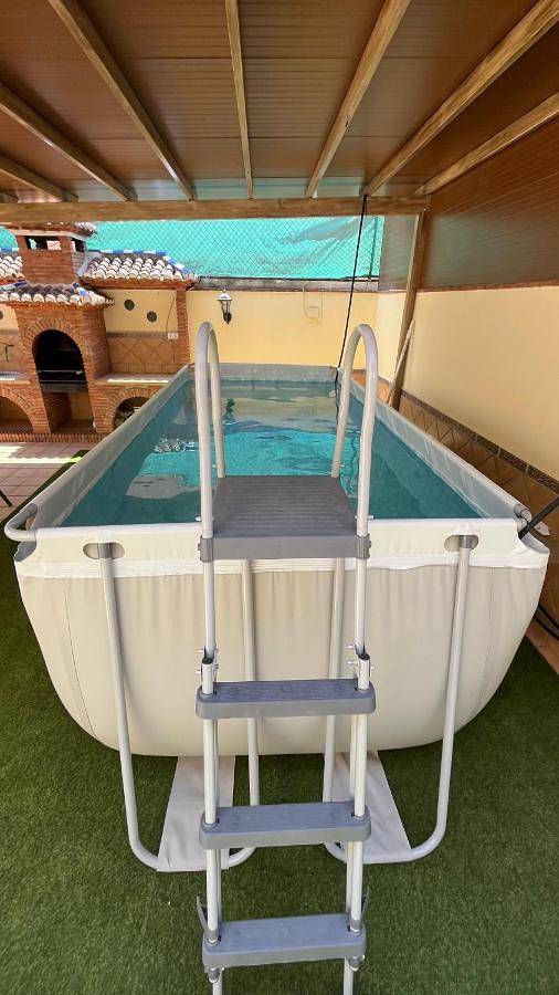 Location de vacances pour 10 personnes, avec piscine ainsi que vue et balcon à La Zubia - 2