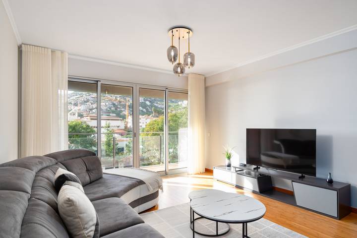 Gîte pour 6 personnes, avec vue sur l’océan et balcon à Câmara de Lobos