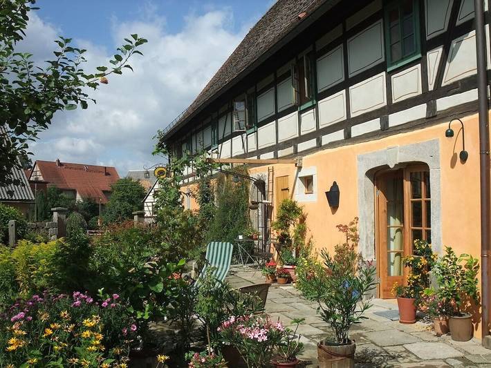 Ferienhaus für 2 Personen, mit Terrasse und Garten