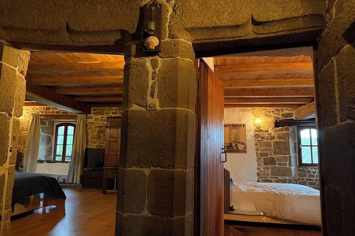 Gîte pour 8 personnes, avec jardin à Plounérin - 2