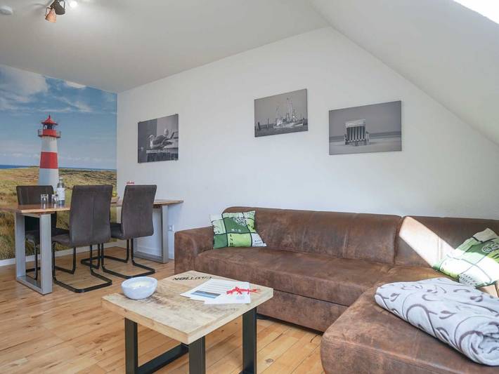 Ferienwohnung für 4 Personen, mit Terrasse und Garten in Langenhorn