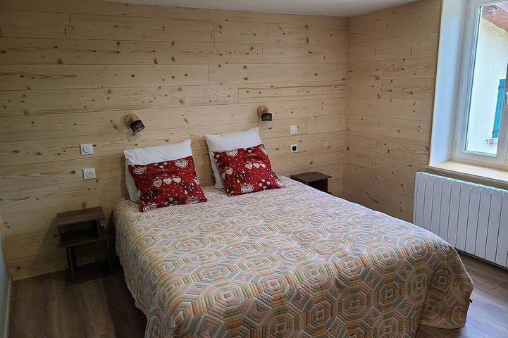 Location de vacances pour 4 personnes, avec jardin dans Reventin-Vaugris - 3