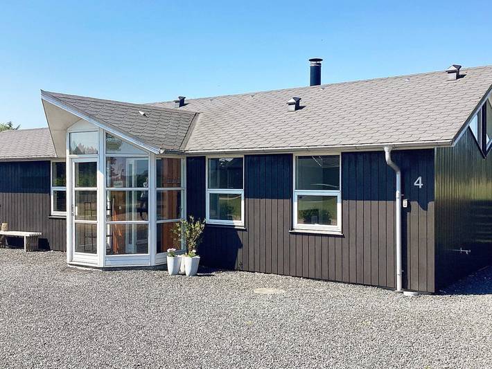 Ferienhaus für 6 Personen, mit Terrasse und Seeblick, mit Haustier in Kvie Sø