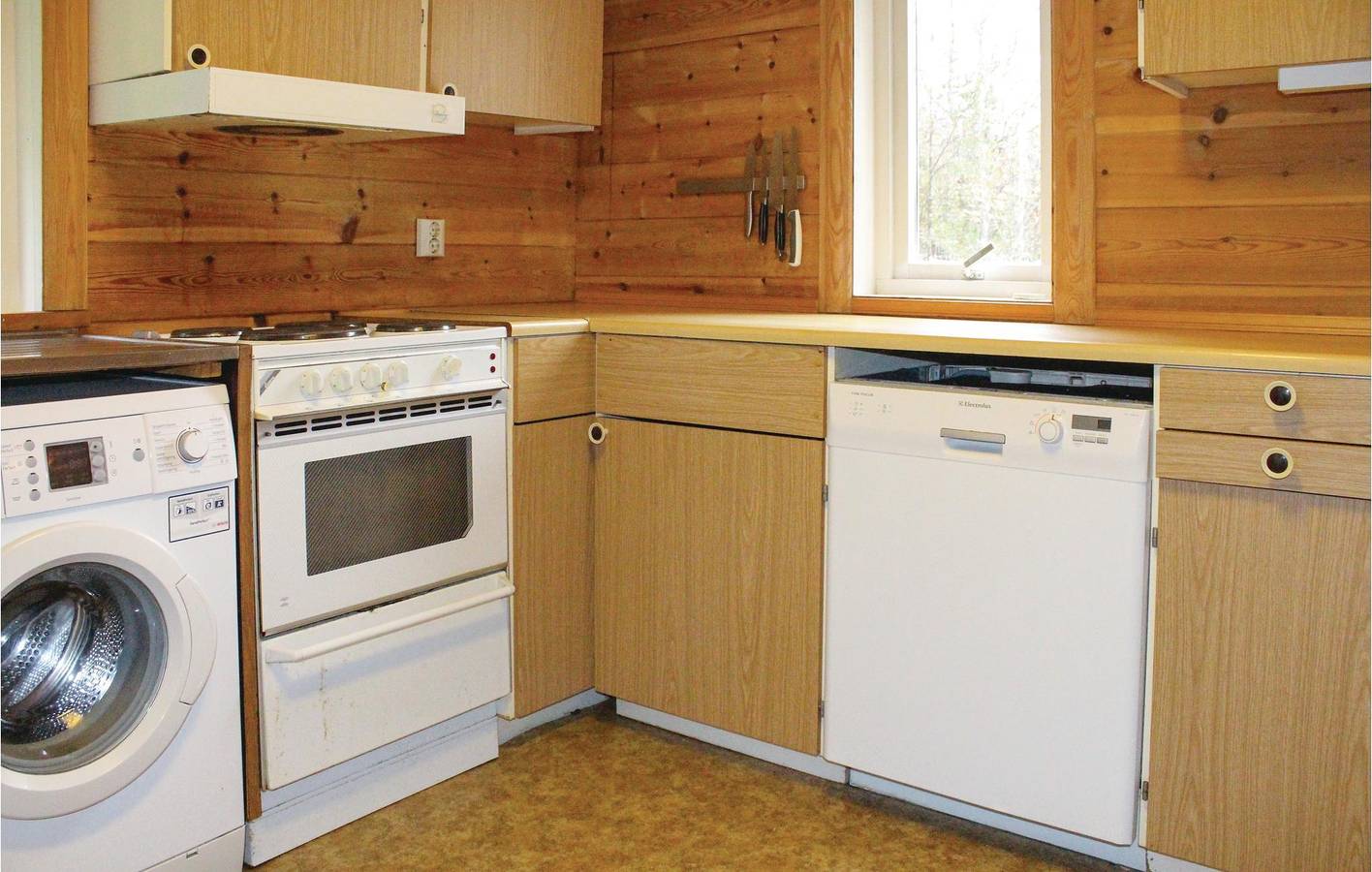 Appartement de vacances entier, Appartement de vacances pour 5 personnes avec terrasse in Fusa