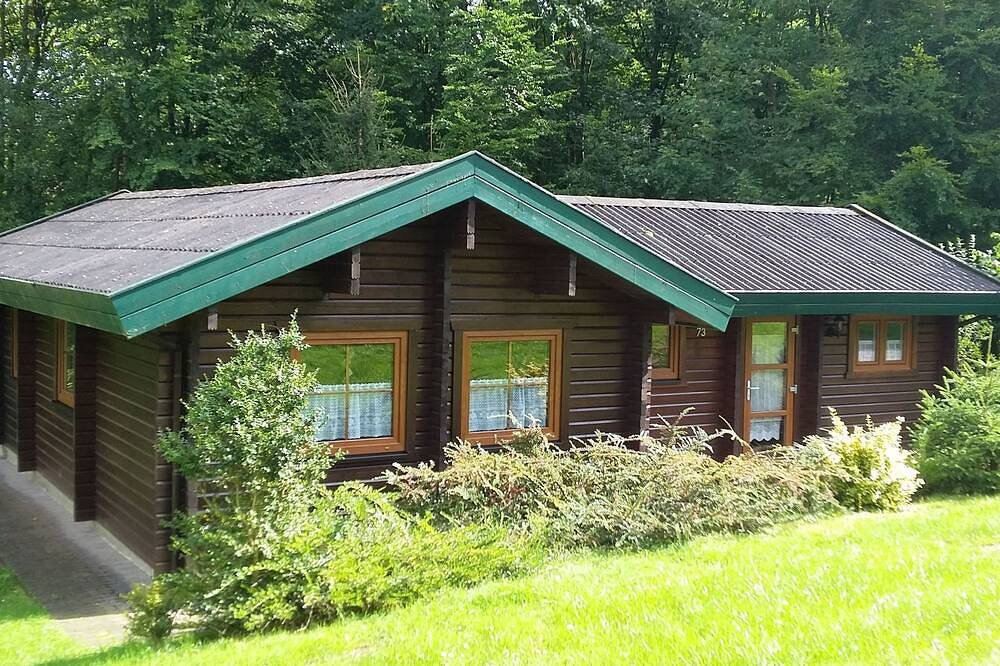 In Wetterburg mit Terrasse und Garten in Bad Arolsen, Twistesee