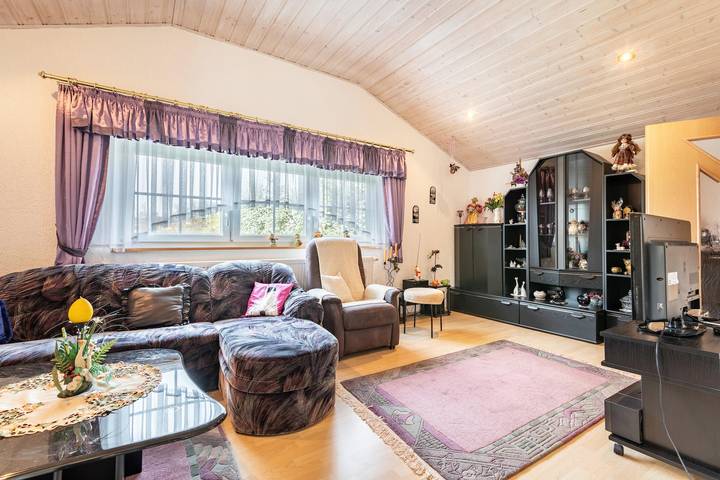 Entire apartment, Apartment 'Ferienwohnung Plötz' with Shared Garden, Balcony and Wi-Fi in Bad Kötzting, Eastern Bavaria