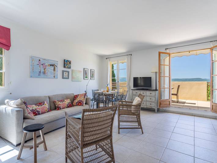 Ferienwohnung für 6 Personen, mit Balkon und Ausblick in Grimaud - 2