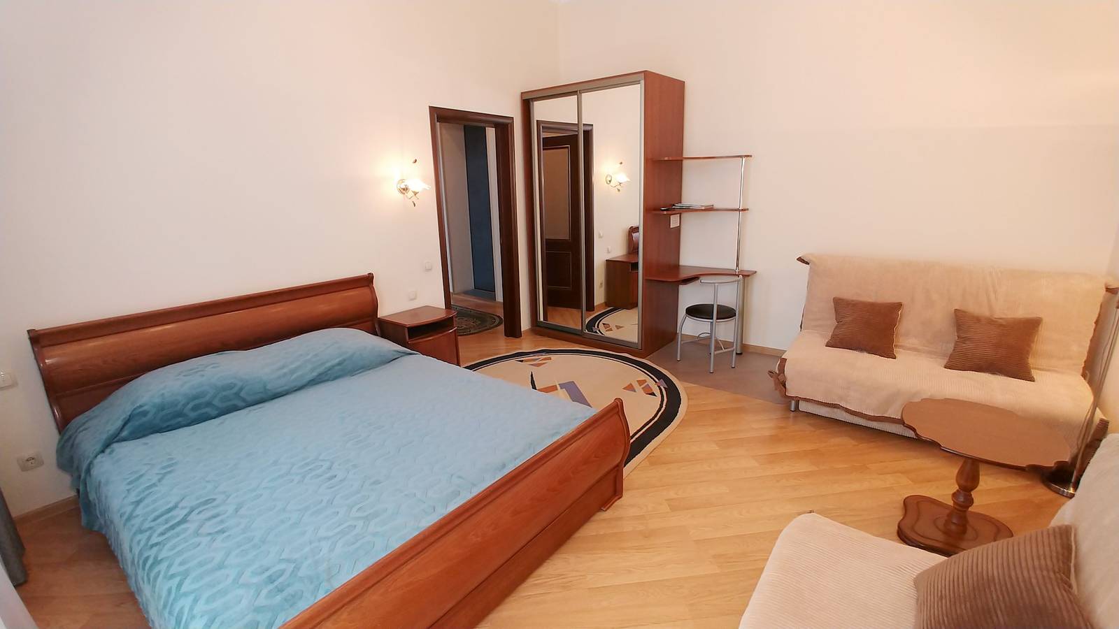 Entire apartment, One-room 3 Kostelna str On Maidane Nezalezhnosti in Kyiv, Shevchenkivskyi district