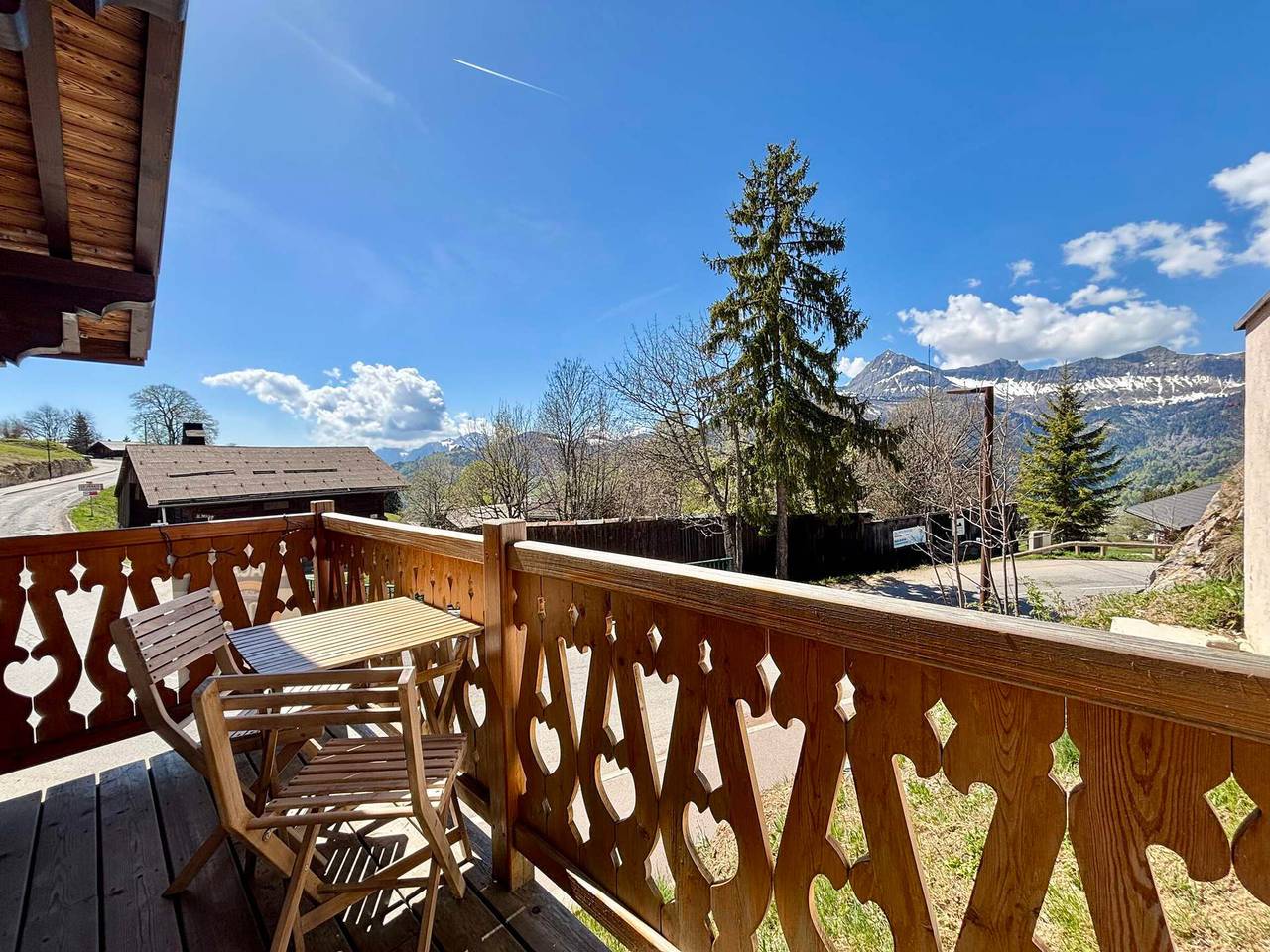 Chalet moderne pour 4 pers avec parking et Wifi à Crest-Voland in Crest-Voland, Région d'Albertville