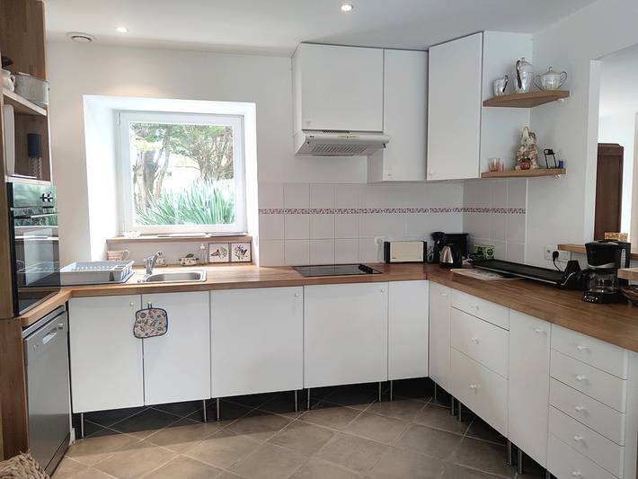 Location de vacances pour 6 personnes, avec jardin et terrasse à Le Tour-du-Parc - 4