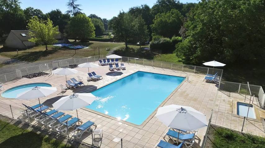 Gîte pour 8 personnes, avec piscine et terrasse à Montvalent - 4