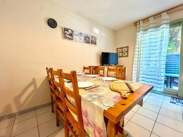 Gîte pour 4 personnes, avec terrasse à Meyras - 2