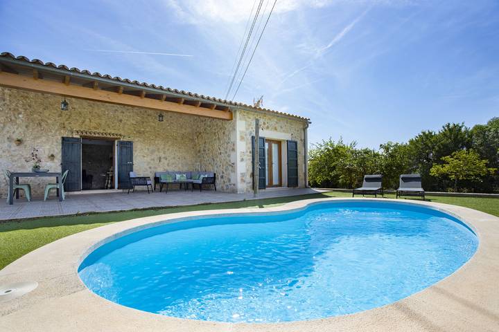 Finca für 4 Personen, mit Terrasse und Garten in Selva - 2