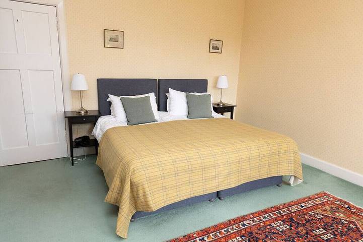 Location de vacances pour 16 personnes, avec jardin à Stirling - 2