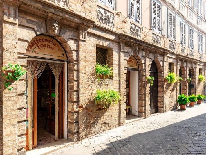 Agriturismo per 6 persone, con Terrazza e Giardino a Osimo