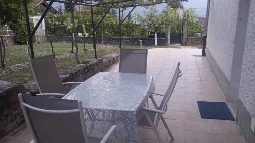 Gîte pour 2 personnes, avec vue et terrasse à Saint-Ismier - 3