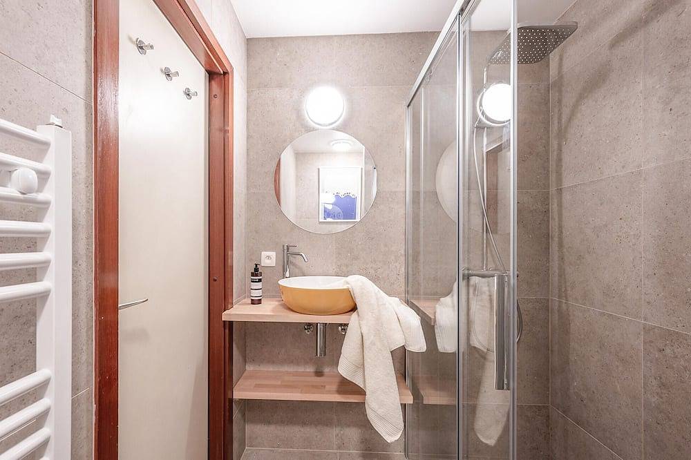 Hel lejlighed, 1 bedroom awesome apartment in Oostende in Oostende by, Oostende
