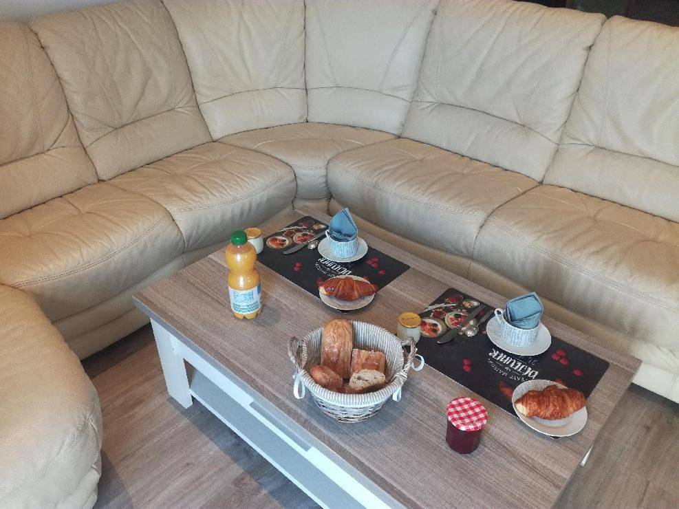 Double Room with Private Bathroom in Château-Gontier-sur-Mayenne, Mayenne
