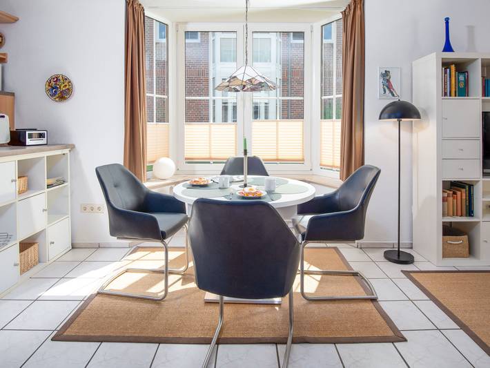 Ferienhaus für 4 Personen, mit Terrasse und Garten in Norden - 2