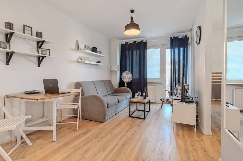 Entire apartment, Gdynia Seaside Apartment - Balcony, Workspace, Bus - by Rentujemy in Gdynia, Tricity