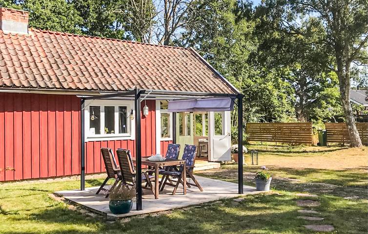 Hus för 3 Personer med terass in Färjestaden, Öland