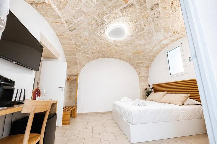 Chambre d’hôte pour 2 personnes, avec terrasse ainsi que piscine et vue à Monopoli - 3