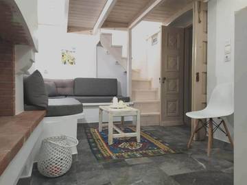 Gîte pour 2 personnes, avec jardin dans Kalymnos
