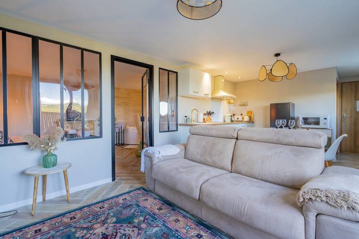 Apartamento entero, La Parenthèse en Provence - Appt Balnéothérapie in Roquefort-la-Bédoule, Marsella region