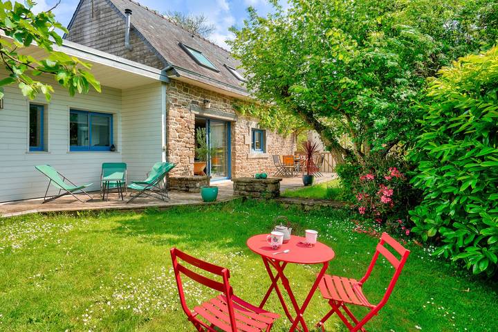 Maison de vacances pour 6 personnes, avec Jacuzzi ainsi que Terrasse et Jardin à Combrit