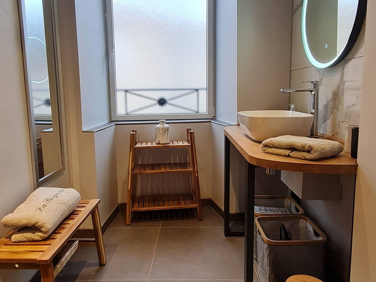 Appartement entier, Appartement cosy à Briey avec climatisation et parking optionnel in Briey (Meurthe-et-Moselle), Meurthe-et-Moselle