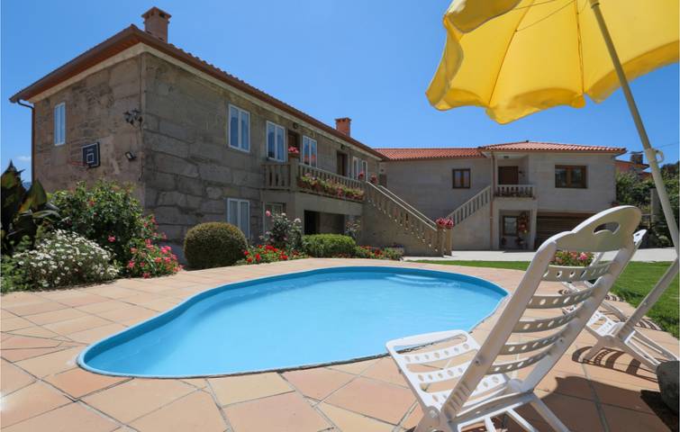 Ferienhaus für 8 Personen, mit Pool und Terrasse, kinderfreundlich in Galicien - 2